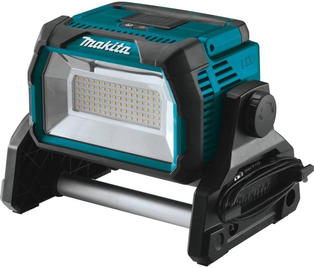 LAMPE DE TRAVAIL MAKITA DML809