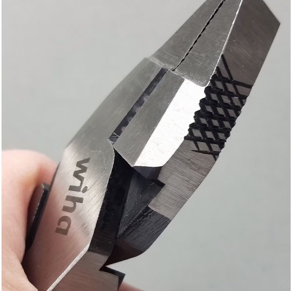 LINEMANS PLIER 9"1/2 WIHA 32631