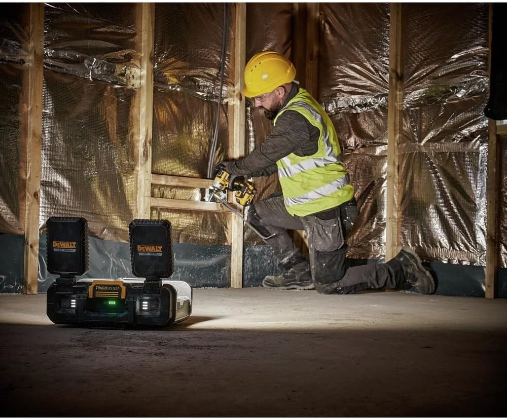 LAMPE DE TRAVAIL TOUGHSYSTEM DEWALT DWST08062