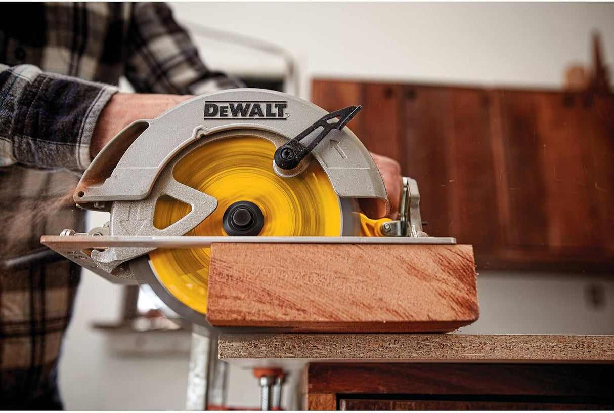 DEWALT 7 1/4" 18D ROUND SAW