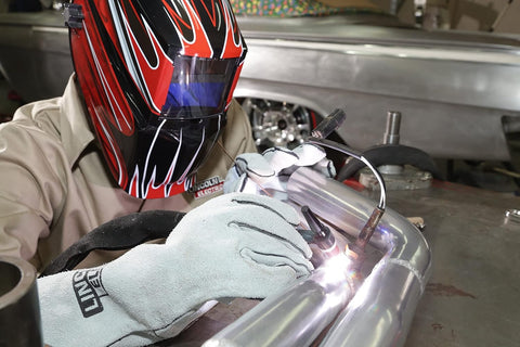 Lincoln KH641 heat-resistant leather welding gloves with reinforced protection, 34 cm length for industrial welding tasks