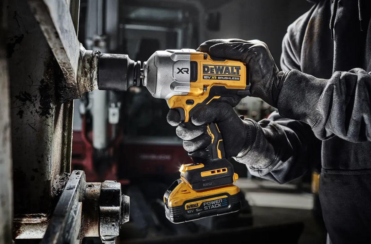 Clé à Chocs DeWalt 20V MAX XR 1/2 po 1200 pi-lb (DCF961B)