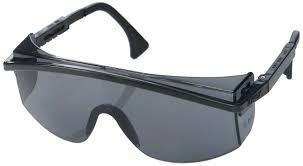 TINTED SAFETY GLASSES