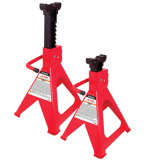 Pair of 6-tonne red steel jack stands with cast iron ratchet support columns and four-legged stable base pads